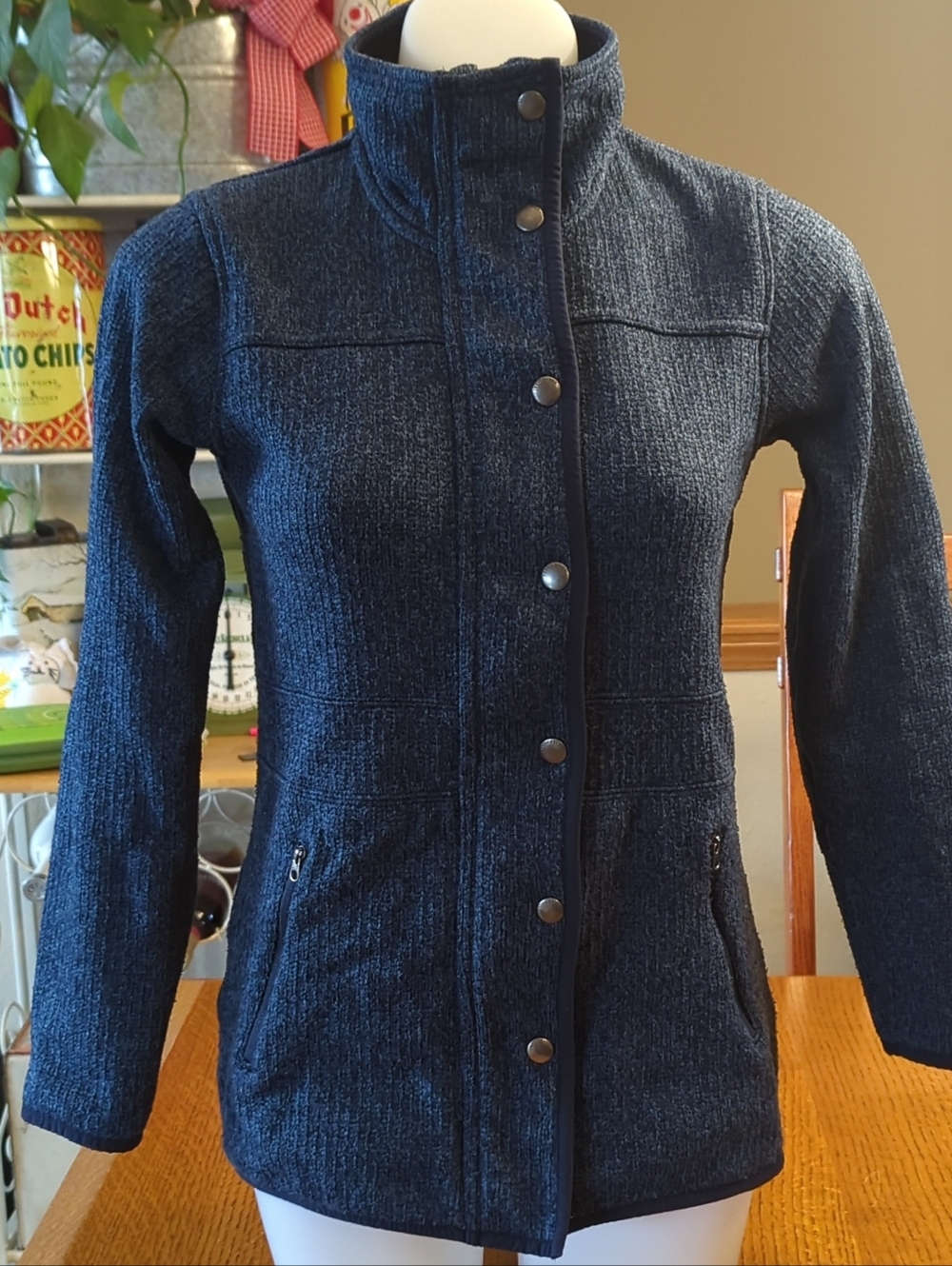 EDDIE BAUER Women's Navy Midweight Polyester Knit Jacket, Zip & Snap Closure -XS